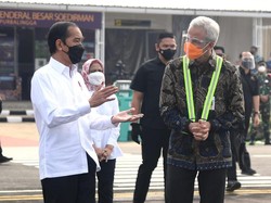 Jokowi Cek Bandara Purbalingga, Ganjar Harap Jateng Selatan Ketiban Rezeki