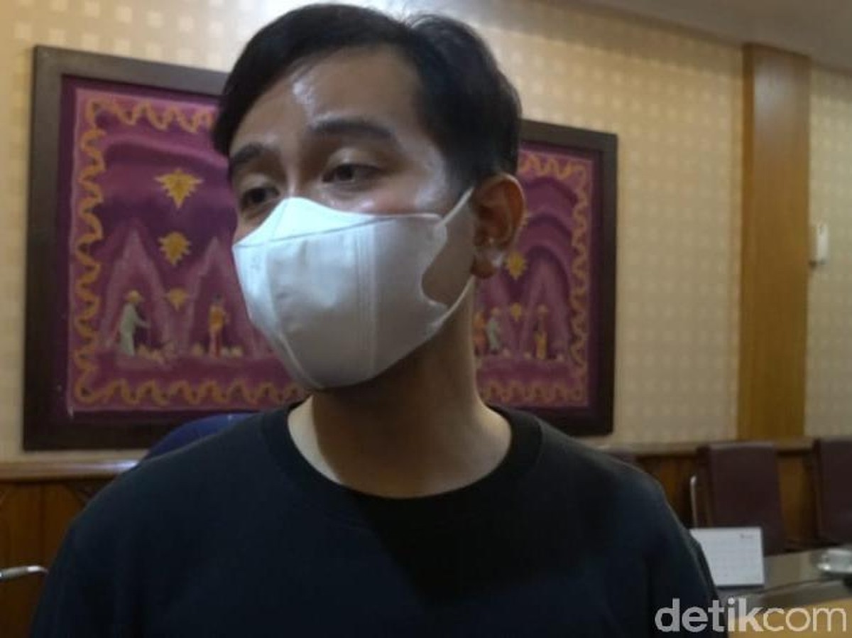 Wali Kota Solo, Gibran Rakabuming Raka, menaruh harapan pada anak-anak muda pemilik klub. (Foto: detikcom/Ari Purnomo)
