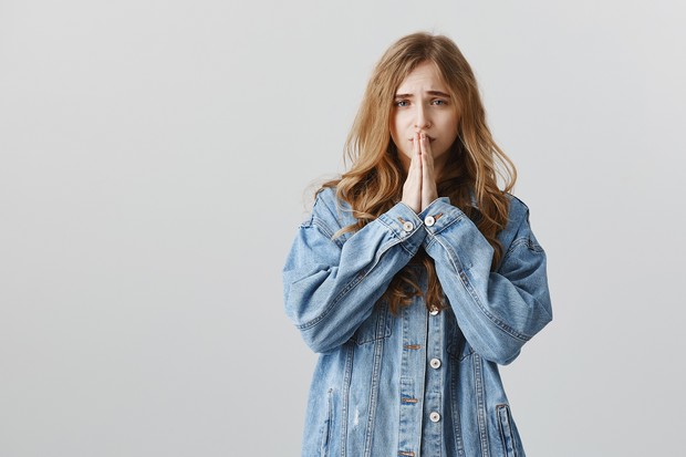 sering mengatakan maaf akan membuat kamu terlihat tidak percaya diri