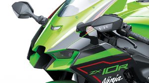 Lihat Lebih Dekat Kawasaki Ninja ZX-10R 2021 Rp 520 Juta