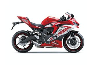 Kawasaki Ninja ZX-25R 2022 Makin Berani, Ada Pilihan Warna Merah