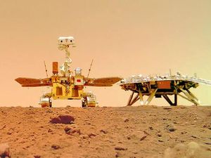 Zhurong, Kendaraan Luar Angkasa China Tinggalkan Jejak di Mars Zhurong, Kendaraan Luar Angkasa China Tinggalkan Jejak di Mars