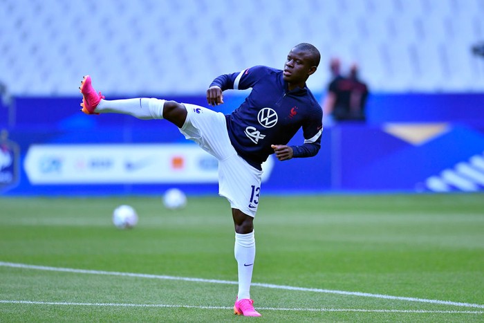 PARIS, FRANCE - JUNE 08: Ngolo Kante of France warms up befofe the international friendly match between France and Bulgaria at Stade de France on June 08, 2021 in Paris, France. (Photo by Aurelien Meunier/Getty Images)