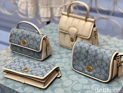 Wajah Baru Tas Klasik Coach dalam Sentuhan Jacquard Denim