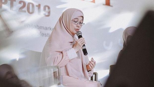 Potret Kesabaran Teh Ninih digugat cerai lagi oleh Aa Gym
