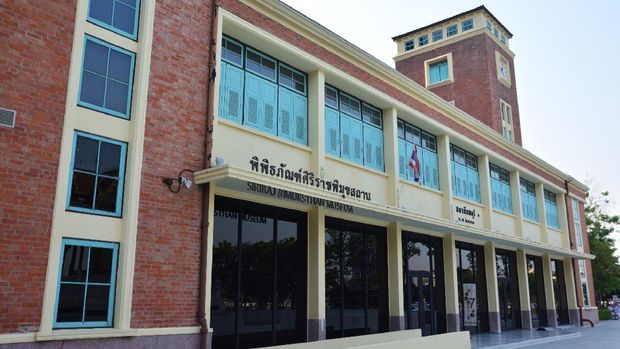 BANGKOK, THAILAND OCTOBER 12, 2017 : Siriraj Bimuksthan Museum is Siriraj Hospitalâs newest museum, which houses, in the renovated vintage, architecture of the old Thonburi train station