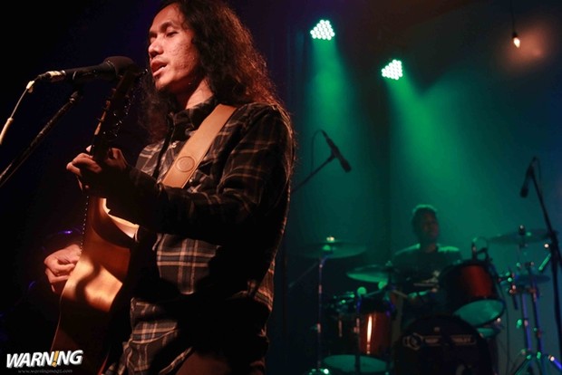 Sisir Tanah/sumber: warningmagz.com Lagu Pejalan dari Sisir Tanah