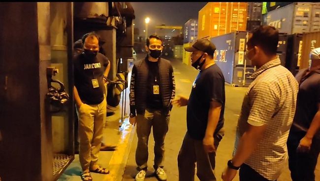 Lagi, Polisi Tangkap 7 Pelaku Pungli di Tj Priok, Uang Rp 1 Juta Disita Lagi, Polisi Tangkap 7 Pelaku Pungli di Tj Priok, Uang Rp 1 Juta Disita
