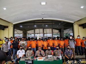 Penangkapan Massal Preman Usai Jokowi Telepon Kapolri