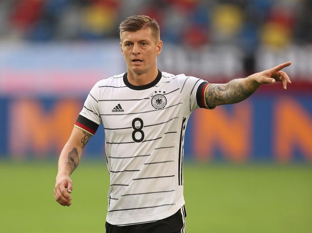 Jawaban Toni Kroos Saat Disebut Tak Pantas Lagi Jadi Starter Timnas Jerman Jawaban Toni Kroos Saat Disebut Tak Pantas Lagi Jadi Starter Timnas Jerman