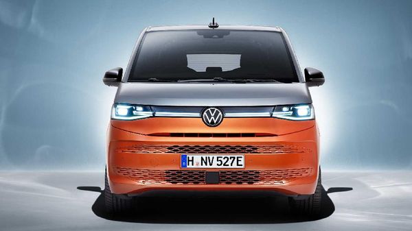 VW Multivan T7 Hybrid Sajikan Ruang Rapat Berjalan