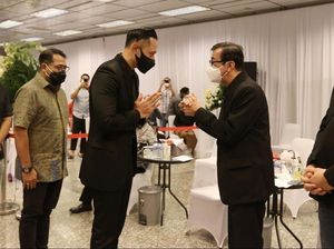 AHY Melayat Istri Menkumham: Semoga Pak Yasonna Diberi Kekuatan AHY Melayat Istri Menkumham: Semoga Pak Yasonna Diberi Kekuatan