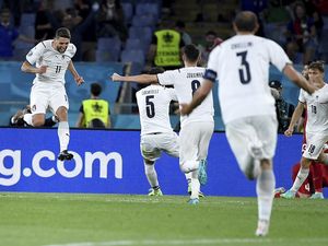 Prediksi Sakti Fan Italia, Tebak Skor Sampai Gol Bunuh Diri Akurat