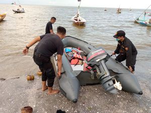 Dua Hari Melaut Tak Pulang, Nelayan Bulak Ditemukan Tewas di Pantai Surabaya Dua Hari Melaut Tak Pulang, Nelayan Bulak Ditemukan Tewas di Pantai Surabaya