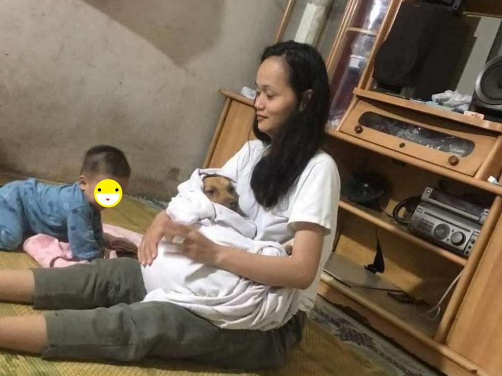 7 Gaya Nyeleneh Emak-emak Momong Hewan Peliharaan, Bikin Gak Habis Pikir 7 Gaya Nyeleneh Emak-emak Momong Hewan Peliharaan, Bikin Gak Habis Pikir