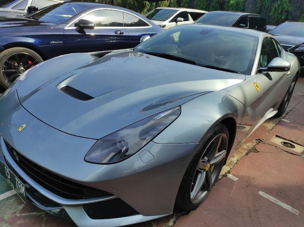 11 Mobil Mewah di Kasus ASABRI Laku Rp 17 M Lebih, Paling Mahal Ferrari 11 Mobil Mewah di Kasus ASABRI Laku Rp 17 M Lebih, Paling Mahal Ferrari