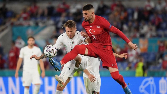 Andai saja Euro 2020 bergulir tak sedang pandemi COVID-19.... (Foto: Getty Images/Alberto Lingria - Pool) Andai saja Euro 2020 bergulir tak sedang pandemi COVID-19.... (Foto: Getty Images/Alberto Lingria - Pool)