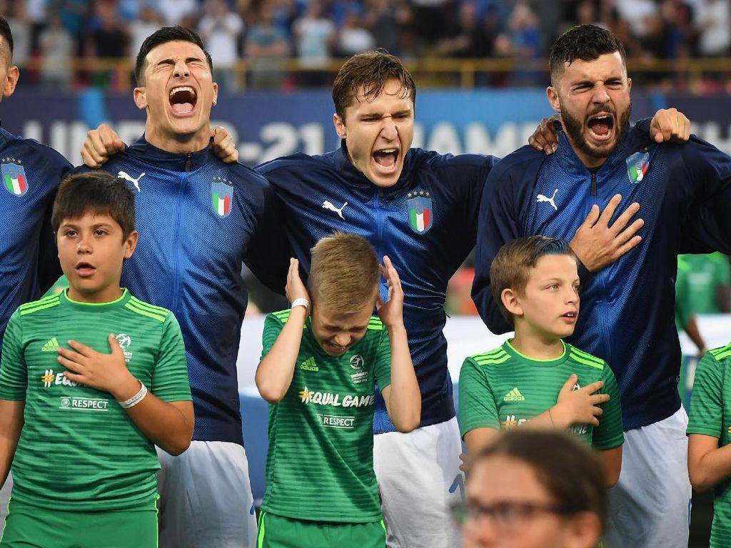 Euro 2020: Dear Fans, Ini Cara Lain Nikmati Lagu Kebangsaan Italia Euro 2020: Dear Fans, Ini Cara Lain Nikmati Lagu Kebangsaan Italia
