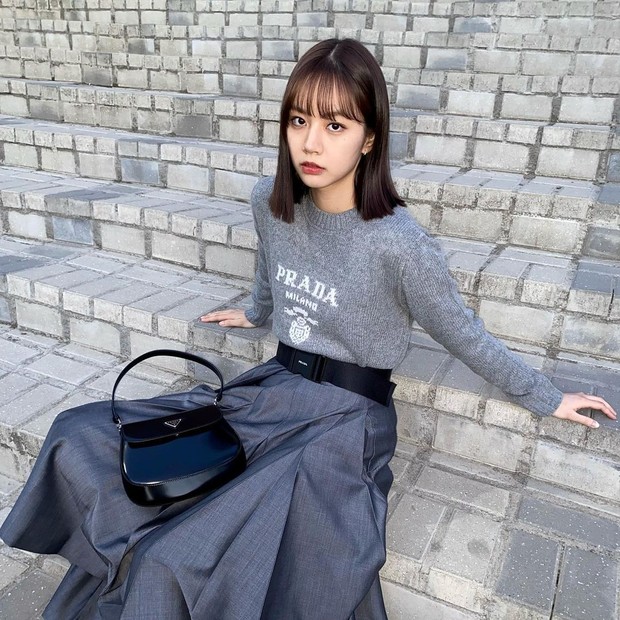 Blunt lob/instagram.com/hyeri_0609 Blunt lob sepertinya menjadi pilihan terbaik untuk kamu yang ingin model rambut pendek dengan perubahan dramatis tapi tetap sederhana dan anggun.