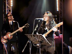 Bergaya Retro, Endah N Rhesa-Vincent dan Desta Sukses Bikin Nostalgia!