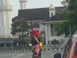 Viral Video Pemotor Joget di Lampu Merah Bandung, Polisi: Membahayakan!