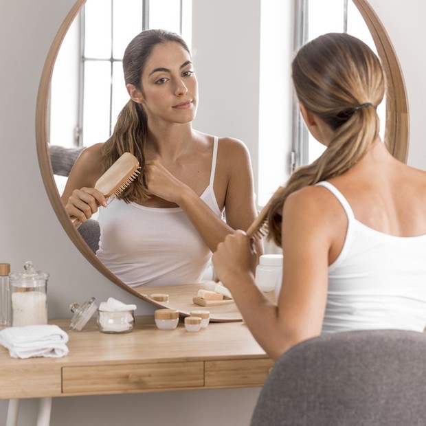 Mugkin masih banyak yang belum tahu, kalau air beras memiliki kemampuan untuk membantu pertumbuhan rambut berkat asam linoleat dan gamma oryzanol.