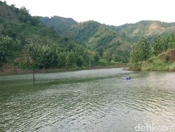 Embung Sidem, Wisata Murmer ala Tulungagung