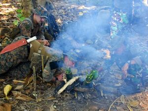Prajurit Marinir Indonesia dan AS Latihan Jungle Patrol di Tengah Hutan Prajurit Marinir Indonesia dan AS Latihan Jungle Patrol di Tengah Hutan