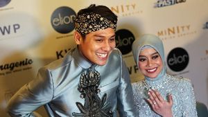 Senyum Semringah Lesti Kejora Pamer Cincin Usai Dilamar Rizky Billar