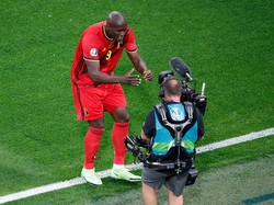 Euro 2020: Lukaku Cetak Gol, Lalu Kirim Pesan untuk Eriksen