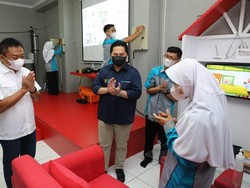Telkom Sediakan Laboratorium Fiber Optic di SMK Tasikmalaya