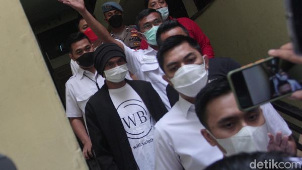 Foto Penampakan Anji Usai Ditangkap Kasus Narkoba
