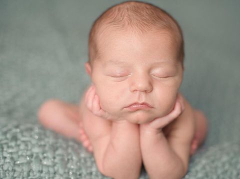 bayi laki-laki Ilustrasi nama bayi