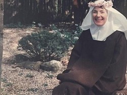 Cerita Sosialita Tajir Menjadi Biarawati dan Memberikan Segalanya