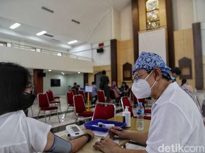 COVID DKI: Data Vaksinasi di Jakarta Terkini