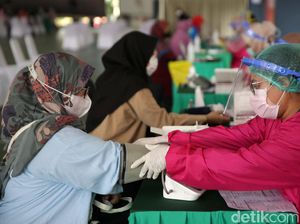 Satgas COVID-19 Optimistis RI Capai Herd Immunity pada Agustus 2021
