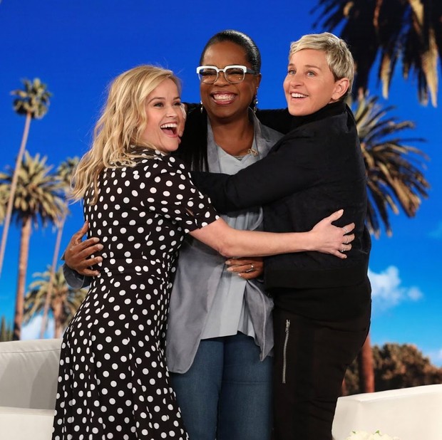 Ellen DeGerenes bersama dua orang sahabatnya, Reese Witherspoon dan Oprah Winfrey Ellen DeGerenes bersama dua orang sahabatnya, Reese Witherspoon dan Oprah Winfrey (foto: instagram.com/theellenshow)