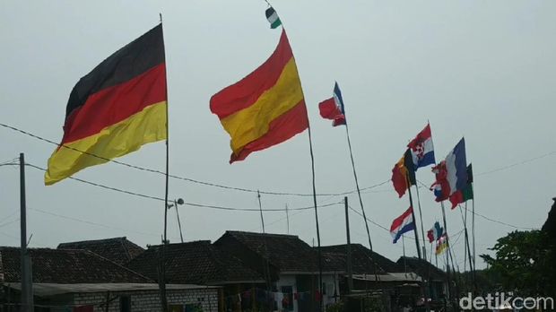 Kampung di Pasuruan, Jawa Timur,  demam Euro 2020.