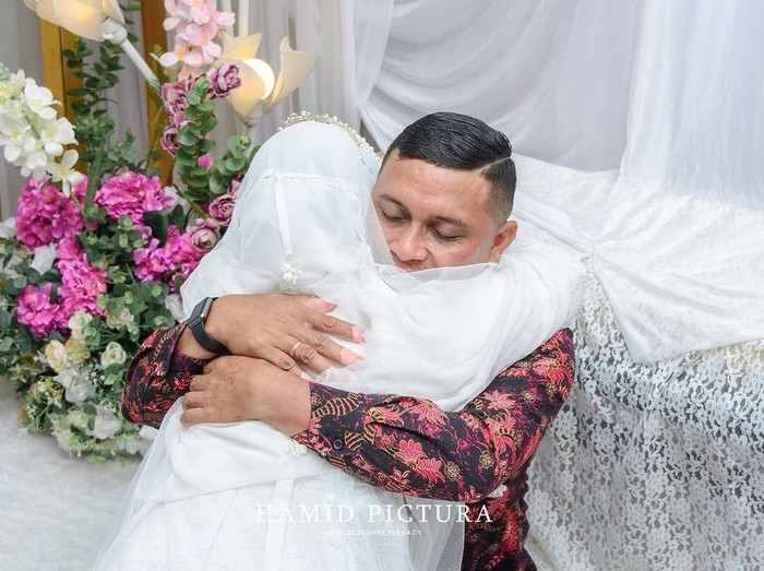 pernikahan Cristin dan Arib Lutfi Naufal.
