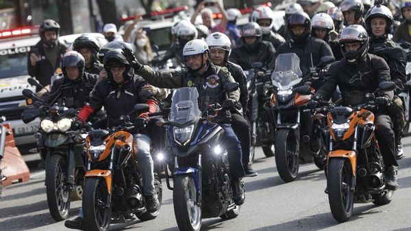 Ikut Konvoi Motor Tanpa Masker, Presiden Brasil Kena Denda