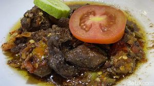 Kambing Rawit Pedas Mantap di Dalam Tempat Cucian Mobil