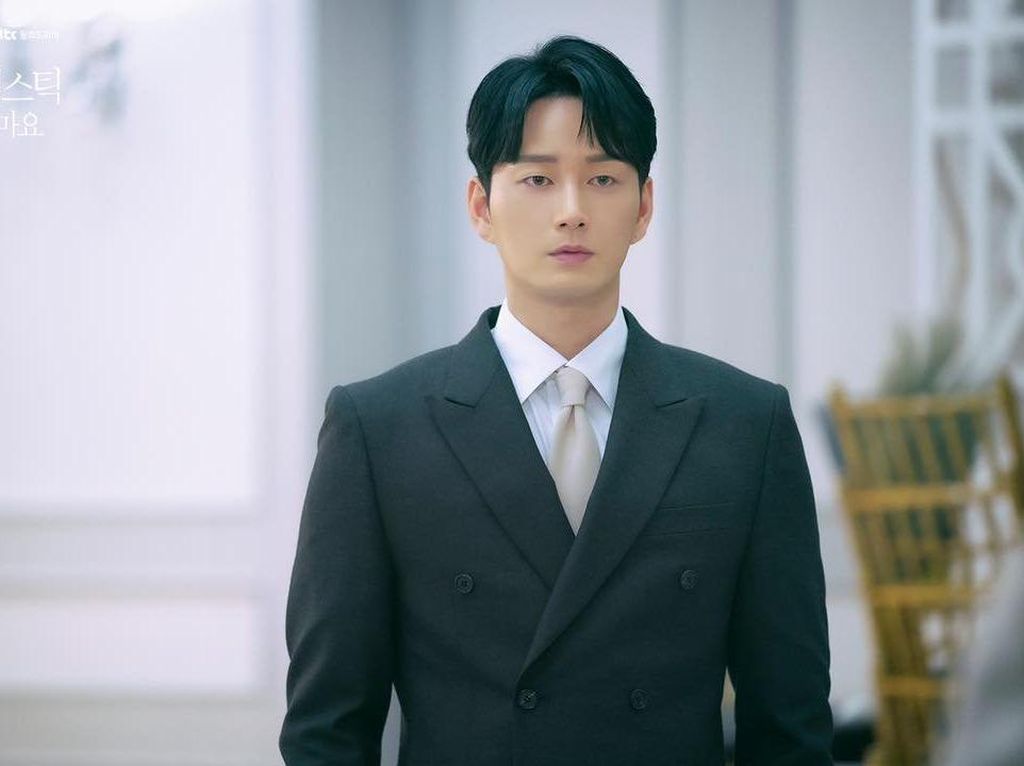 Jadi Suami Tamak di Drama Mine, Ini 5 Fakta Seputar Lee Hyun Wook Jadi Suami Tamak di Drama Mine, Ini 5 Fakta Seputar Lee Hyun Wook