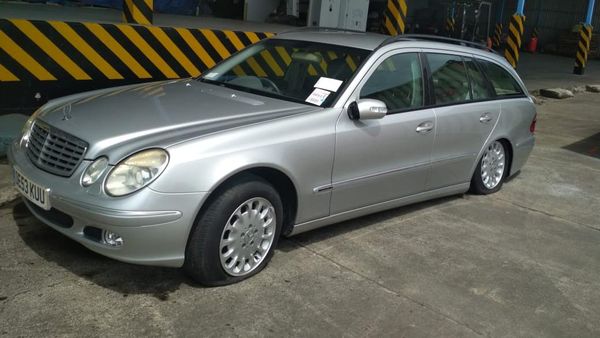 Murah Meriah, Bea Cukai Lelang Mercy Langka Rp 40 Jutaan