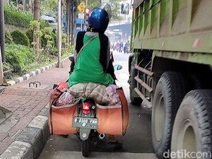 Motor Obesitas Wara-wiri di Jalanan Jakarta Motor Obesitas Wara-wiri di Jalanan Jakarta
