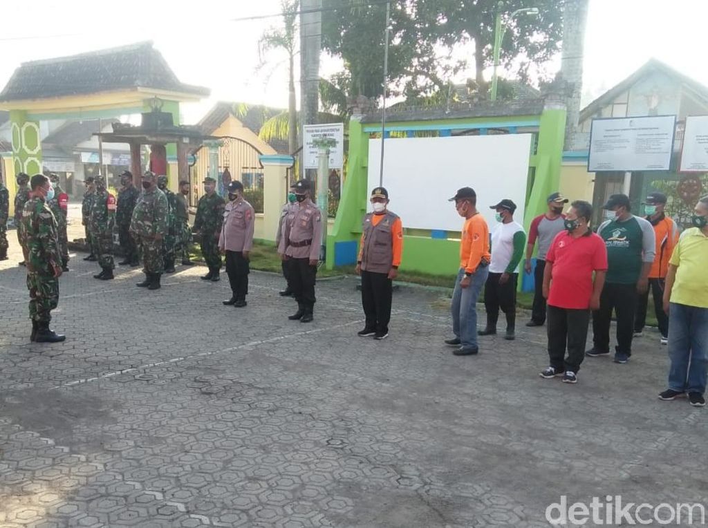 Polisi Disebar Berantas Aksi Premanisme di Banyuwangi Polisi Disebar Berantas Aksi Premanisme di Banyuwangi