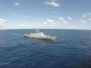 Kapal Perang Iran Tenggelam Saat Diperbaiki di Pelabuhan, 2 Orang Tewas Kapal Perang Iran Tenggelam Saat Diperbaiki di Pelabuhan, 2 Orang Tewas