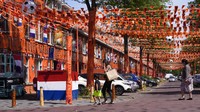 The Hague, salah satu kota di Belanda bahkan dihiasi dengan berbagai ornamen dukungan untuk Timnas Belanda.