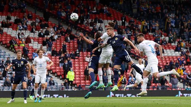 Soccer Football - Euro 2020 - Group D - Scotland v Czech Republic - Hampden Park, Glasgow, Scotland, Britain - June 14, 2021  Czech Republic's Patrik Schick scores their first goal Pool via REUTERS/Lee Smith
