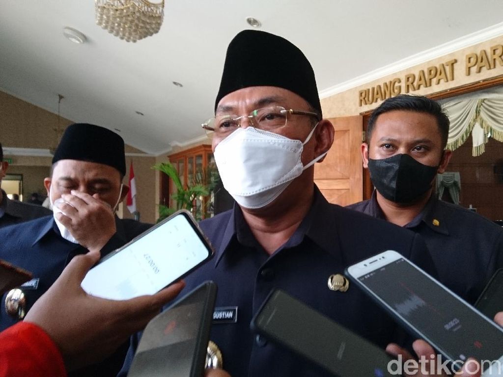 2.000 Guru Belum Divaksin COVID, Sekolah di Cilegon Belum Dibuka 2.000 Guru Belum Divaksin COVID, Sekolah di Cilegon Belum Dibuka