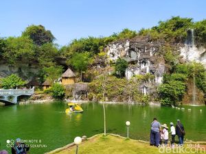 Gresik Ternyata Punya 131 Objek Wisata Lho, Yuk Kita Eksplore!